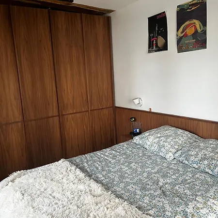 Deux En Plein Coeur De Montmartre, Homestay
