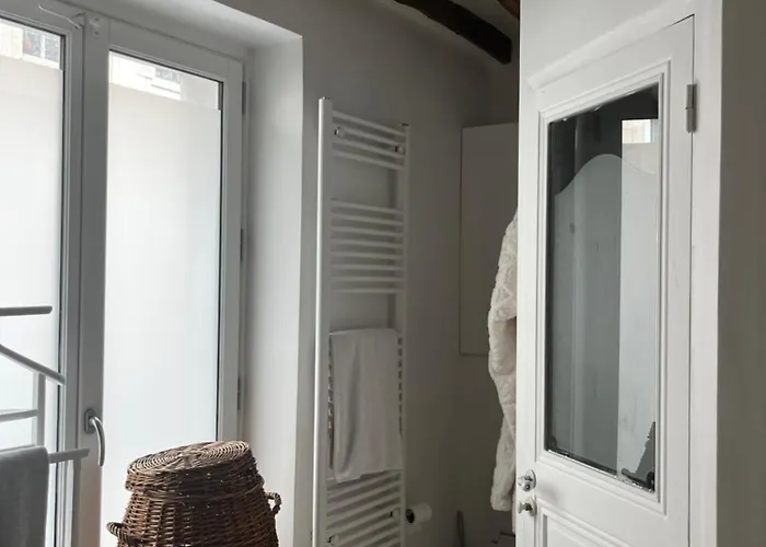 Deux En Plein Coeur De Montmartre, 홈스테이 파리