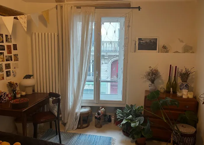 홈스테이 Deux En Plein Coeur De Montmartre, *